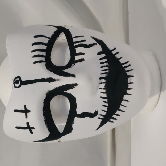 hand painted OOAK creepy smiling paper mask - Picture 2 of 2